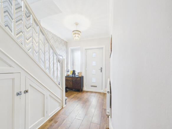3 bed Semi-Detached for sale Image 5
