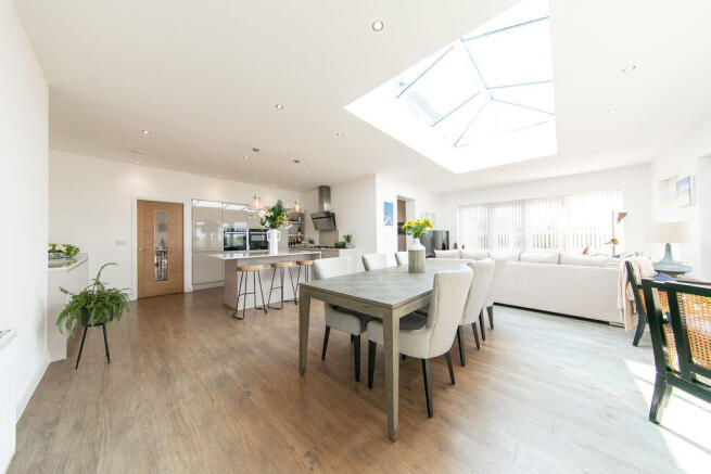 Open plan kitchen, living and dining ...