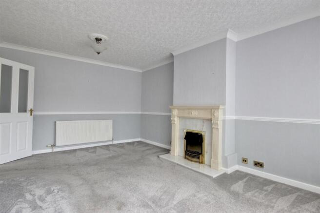 2 bed Semi-Detached Bungalow for sale Image 7