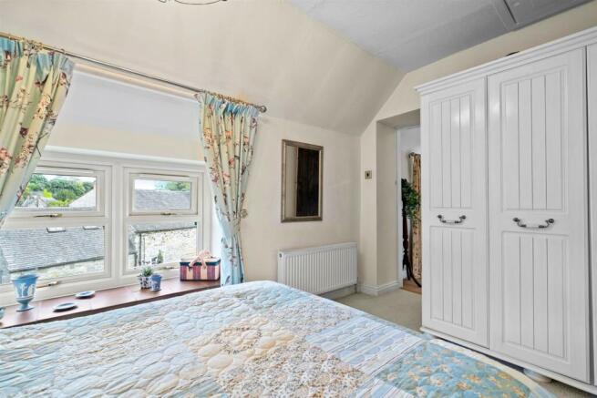 37-web-or-mls-CROFT DENE FINISHED EDITS-29.JPG