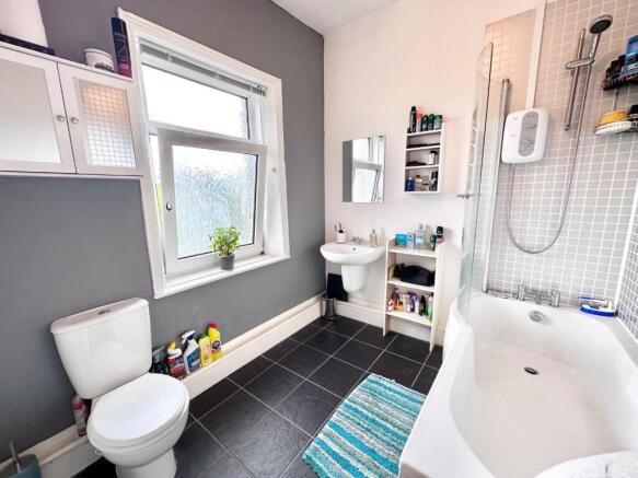 2 bed Terraced for sale Image 7
