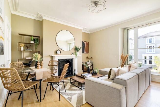 Sitting/Dining Room