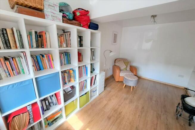 Photo 3