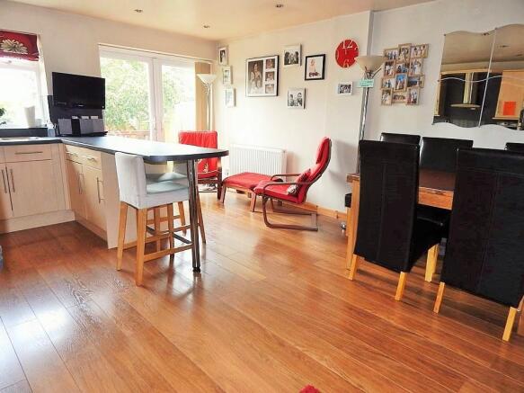 Dining kitchen