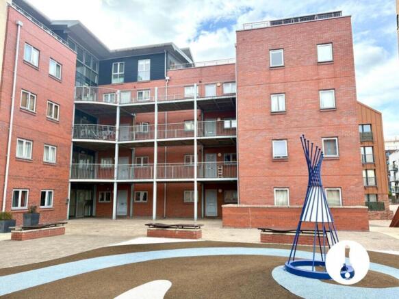 queens rd exterior 2