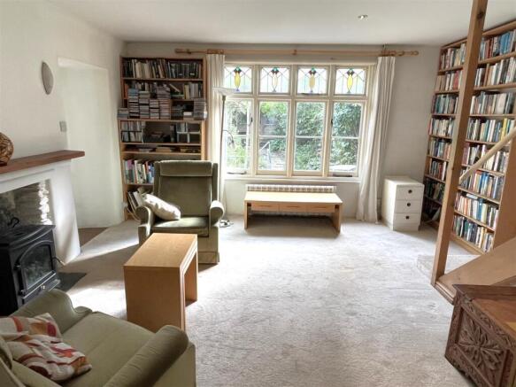 sitting room 2.JPG