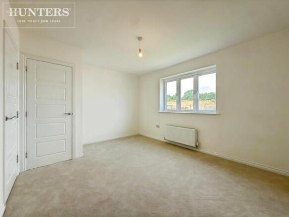 3 bed Semi-Detached for sale Image 7