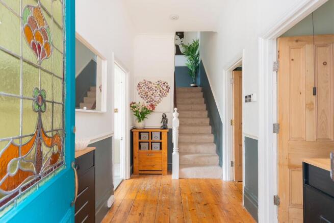 0C8RKE - Hallway B.jpg