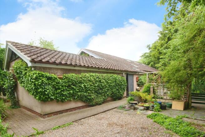 4 bed Detached for sale Image 7