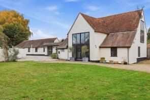 54 Larks View Cottage, Tawney Lane, Stapleford Tawney, Romford RM4 1EE
