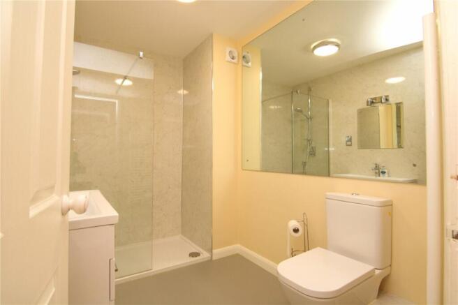 Ff Shower Room