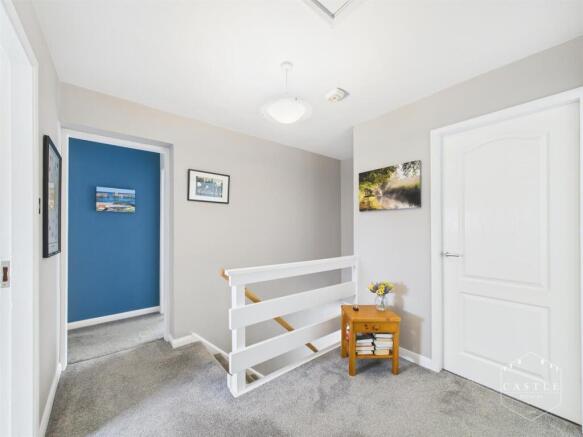 FIRST FLOOR LANDING