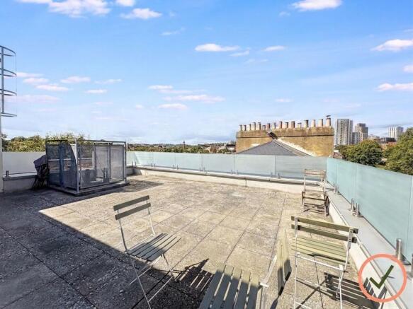 ROOF GARDEN