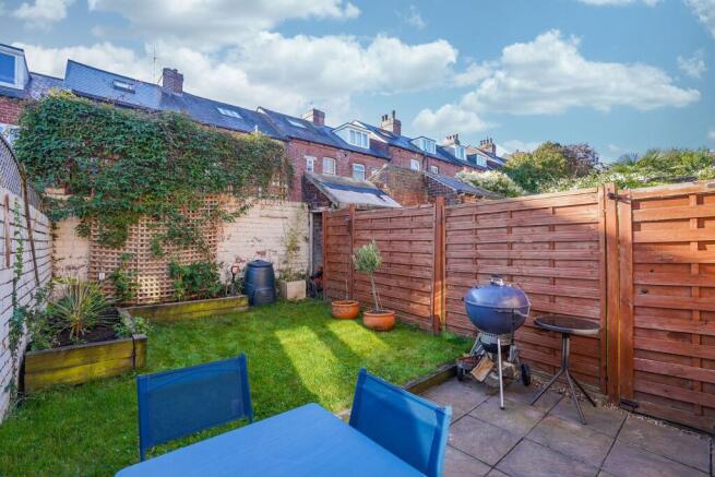 3 bed Terraced for sale Image 4