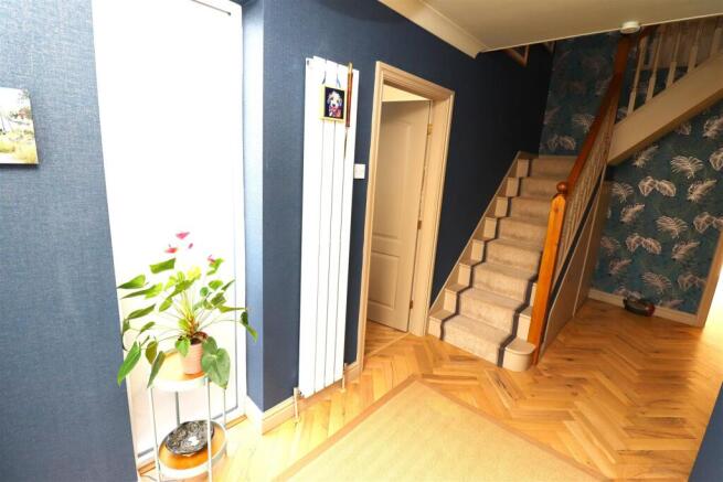 6 welton entrance.JPG