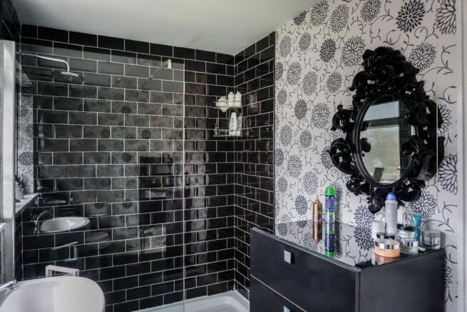 Master En-suite