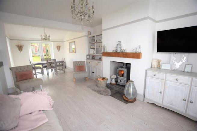 Living/Dining Room