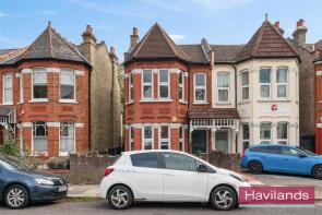 35, Palmerston Crescent, London N13 4UE