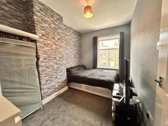 2 bed Terraced for sale Image 8