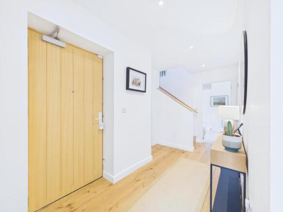 3 bed Penthouse for sale Image 11