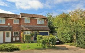 12, Russet Close, Hersham, Walton-on-thames KT12 4QJ