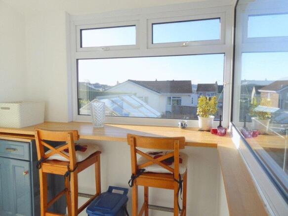 BREAKFAST ROOM