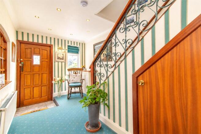 Briar Drive, Heswall, Wirral photo 4