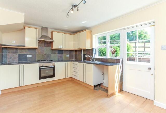 Kitchen 1 Door Close