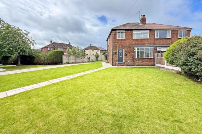 3 bed Semi-Detached for sale Image 11