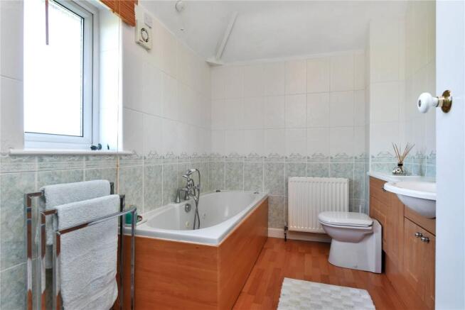 En-Suite Bathroom
