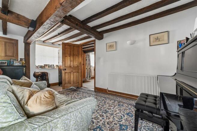 SITTING ROOM