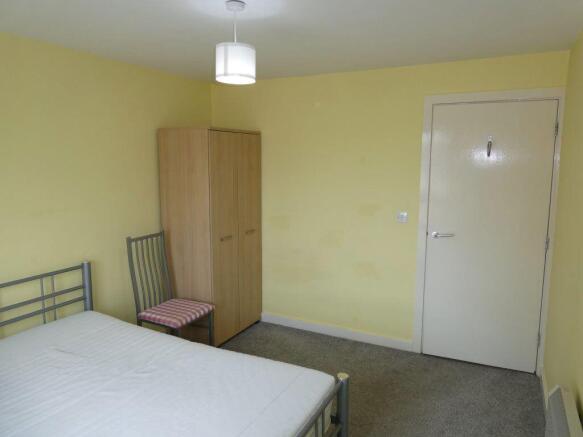1 bed Apartment to rent Image 5