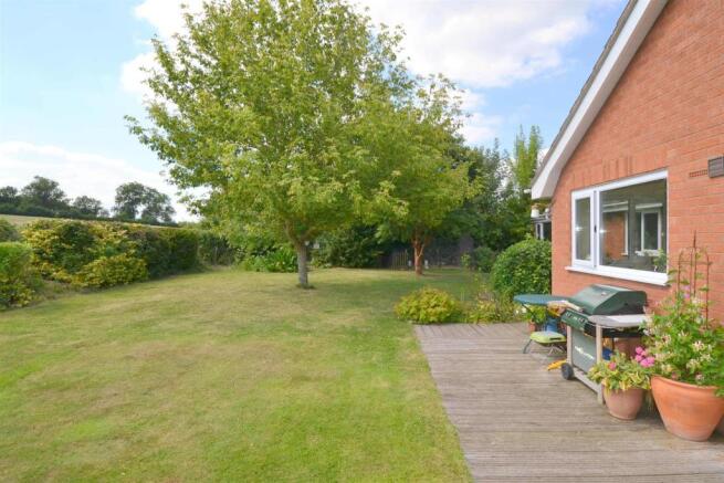 garden1.JPG
