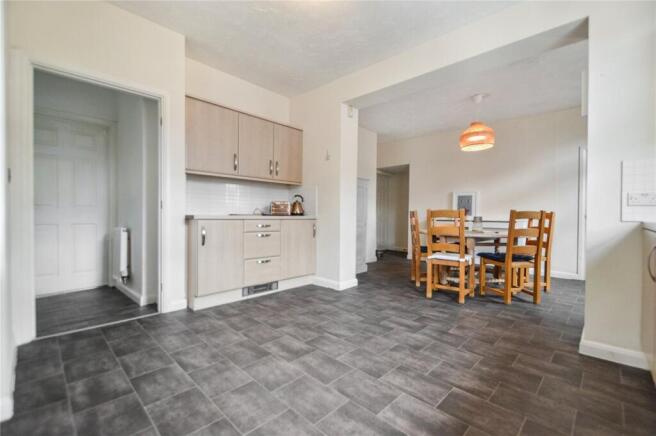4 bed Detached for sale Image 10