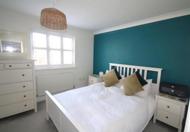 Bedroom 1c.JPG