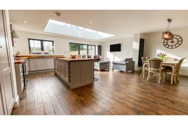 Kitchen/Family Room