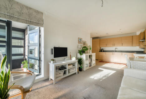 Kingsbury Road, London, NW9