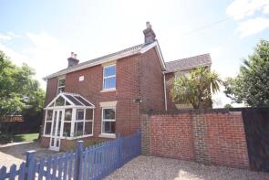 32, Admirals Road, Locks Heath, Southampton SO31 6QF