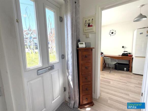 2 bed Semi-Detached for sale Image 5
