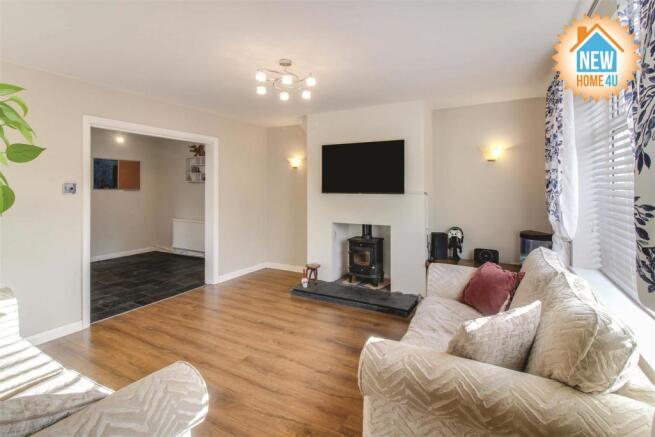 LOUNGE: