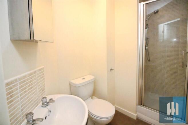 2 bed Apartment to rent Image 7