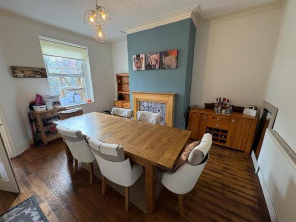 4 bed Terraced for sale Image 7