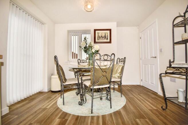 3 bed Detached for sale Image 7