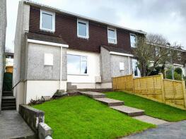 42, Carew Pole Close, Truro TR1 1QZ
