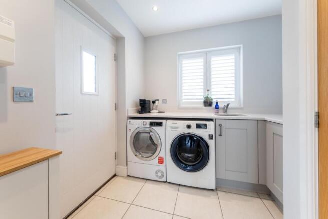 5 Grange Close-013.jpg