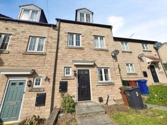 3 bed Town House for sale in barnsley