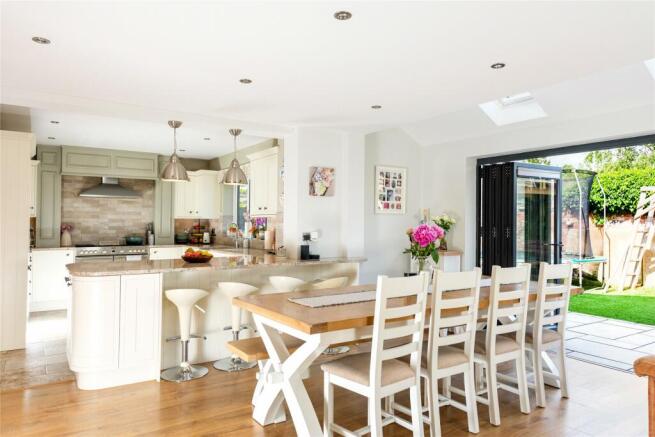 Kitchen/Dining
