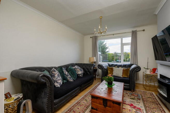 3 bed Semi-Detached for sale Image 5