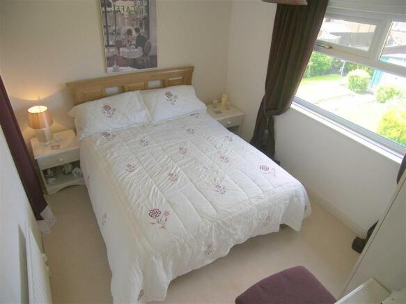 REAR DOUBLE BEDROOM 