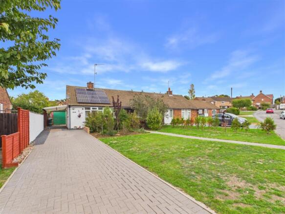 2-bed semi-detached on Headland Rise, Welford On Avon, Stratford-Upon-Avon, £250,000